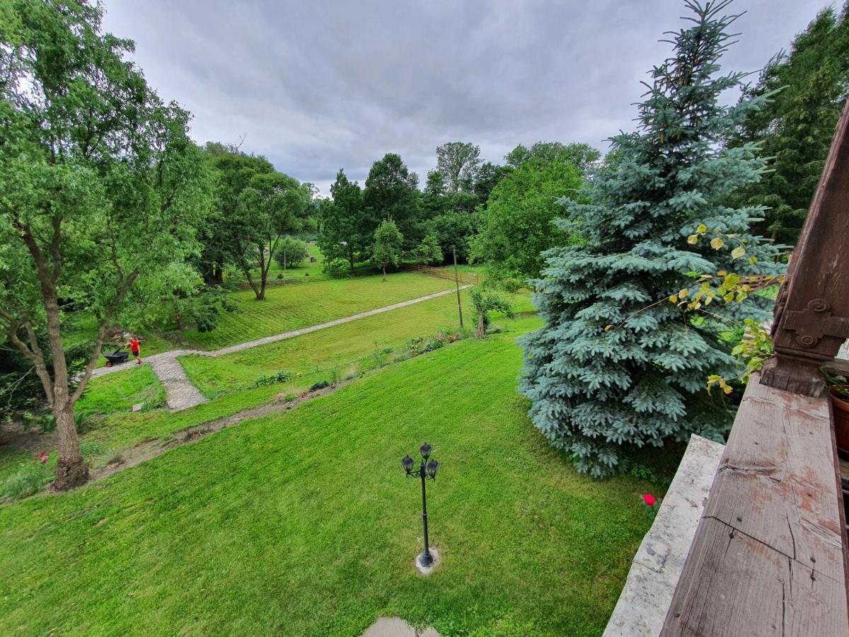 Palac Lawica- Splywy Przelomem Bardzkim Kladsko Exteriér fotografie