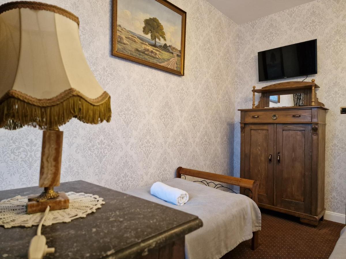 Palac Lawica- Splywy Przelomem Bardzkim Kladsko Exteriér fotografie