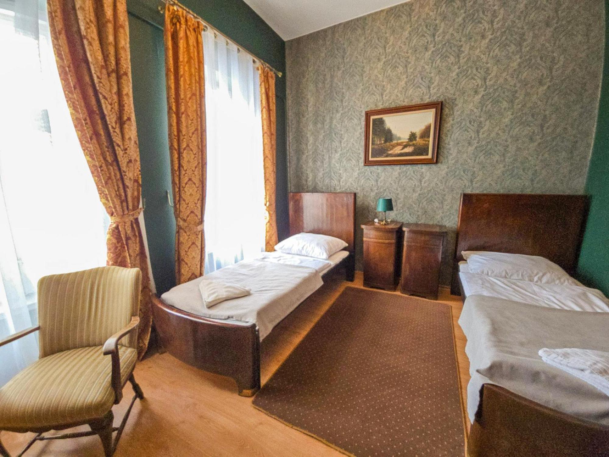 Palac Lawica- Splywy Przelomem Bardzkim Kladsko Exteriér fotografie