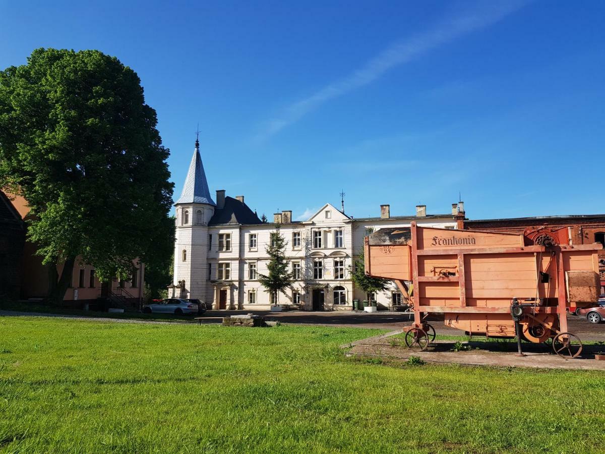 Palac Lawica- Splywy Przelomem Bardzkim Kladsko Exteriér fotografie